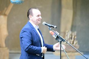 Rezidenta Albastru (101)