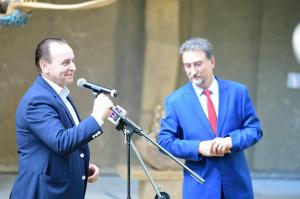Rezidenta Albastru (90)